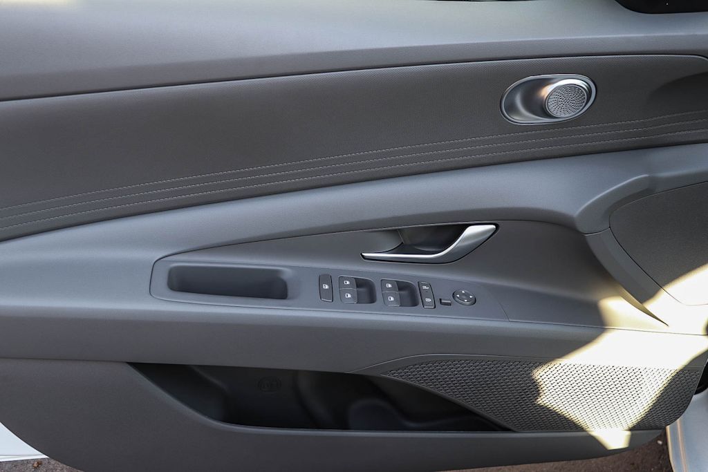 Thumbnail: 2026 Hyundai Elantra - 24