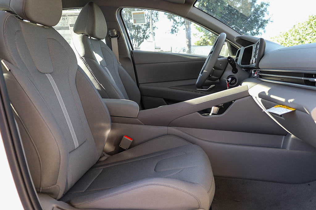 Thumbnail: 2026 Hyundai Elantra - 10