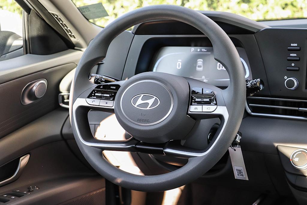 Thumbnail: 2026 Hyundai Elantra - 9