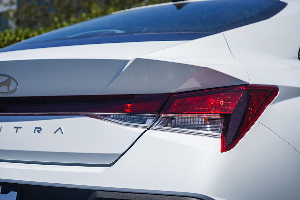 Thumbnail: 2026 Hyundai Elantra - 15