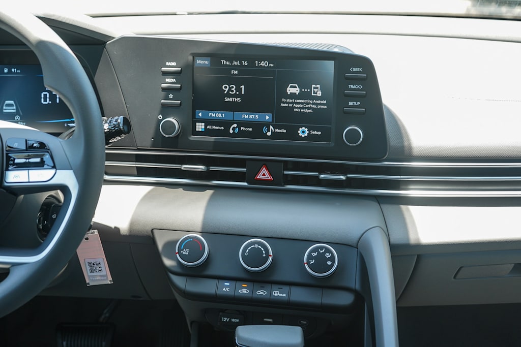 Thumbnail: 2026 Hyundai Elantra - 10