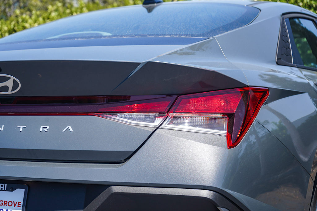 Thumbnail: 2026 Hyundai Elantra - 15