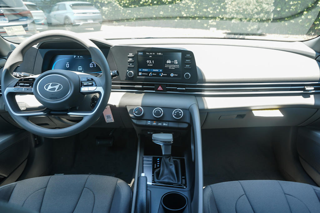Thumbnail: 2026 Hyundai Elantra - 2