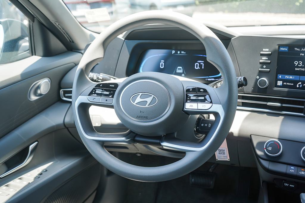 Thumbnail: 2026 Hyundai Elantra - 6