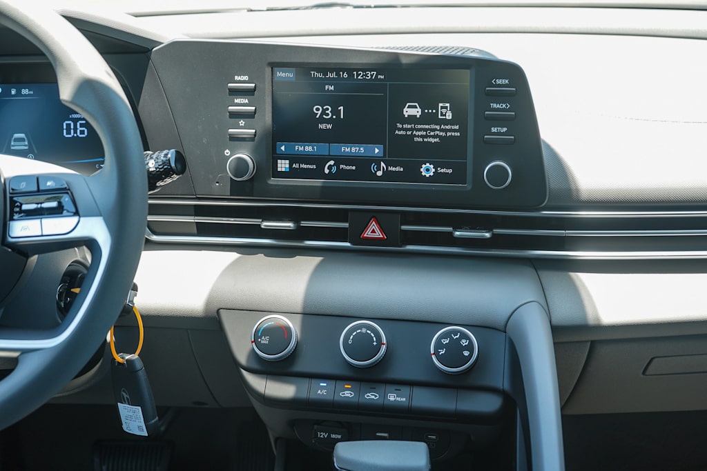 Thumbnail: 2026 Hyundai Elantra - 12