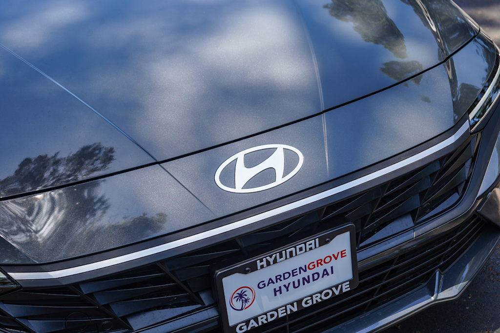 Thumbnail: 2026 Hyundai Elantra - 18