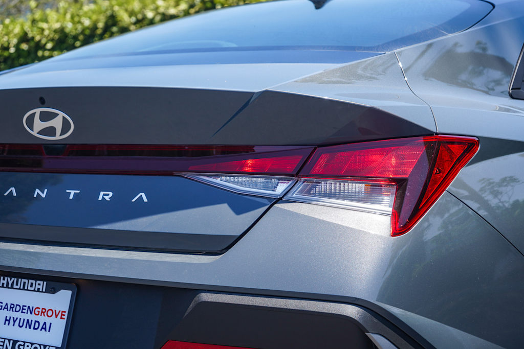 Thumbnail: 2026 Hyundai Elantra - 16