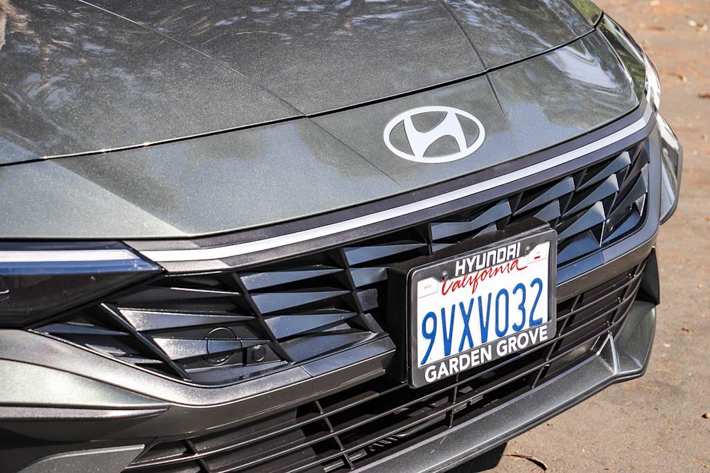 Thumbnail: 2025 Hyundai Elantra - 13