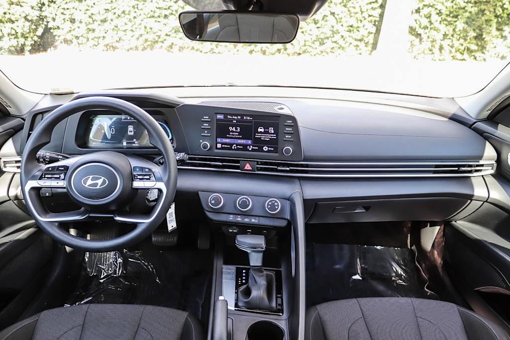 Thumbnail: 2025 Hyundai Elantra - 2