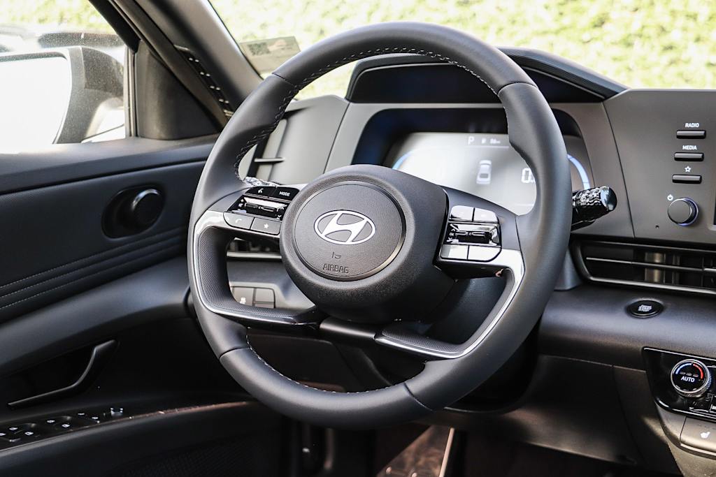 Thumbnail: 2026 Hyundai Elantra - 9