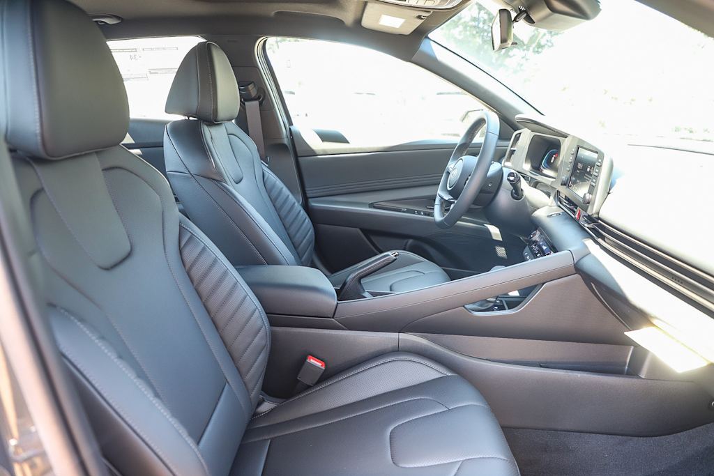 Thumbnail: 2026 Hyundai Elantra - 10