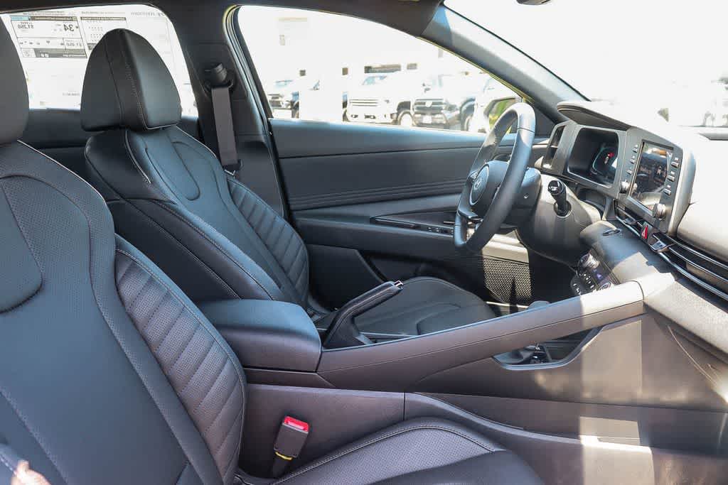 Thumbnail: 2026 Hyundai Elantra - 9