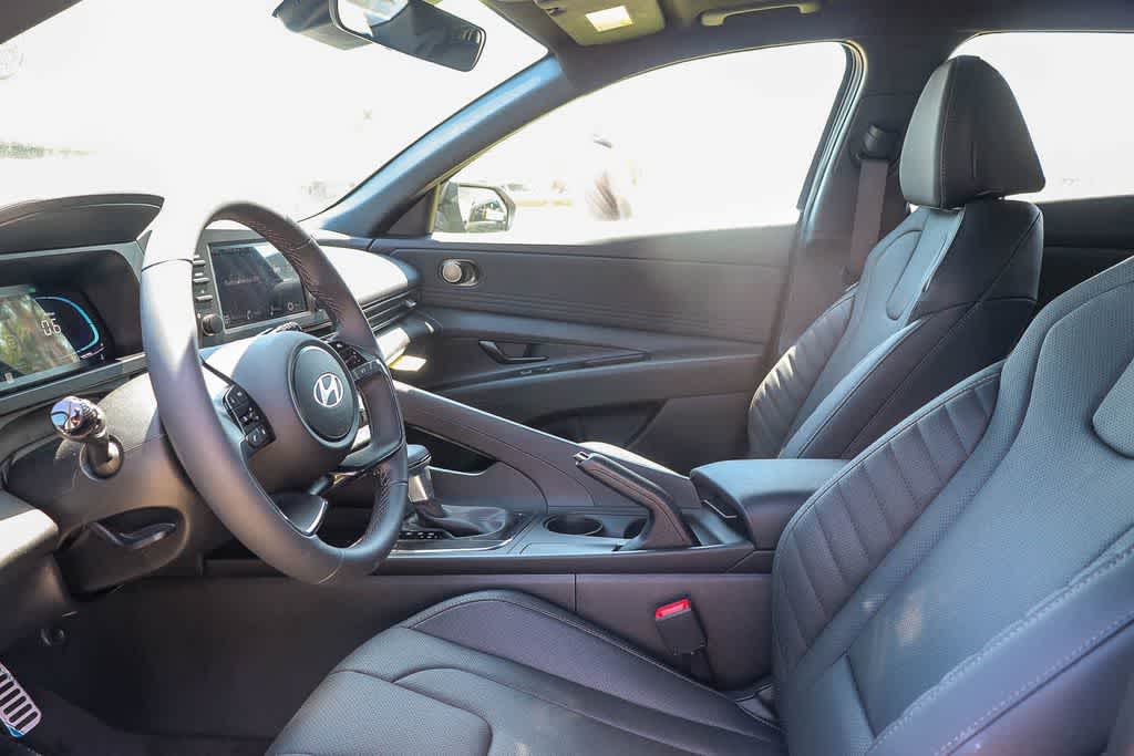 Thumbnail: 2026 Hyundai Elantra - 10