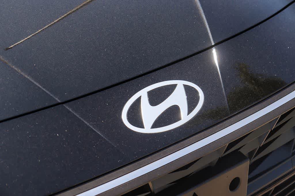 Thumbnail: 2026 Hyundai Elantra - 18