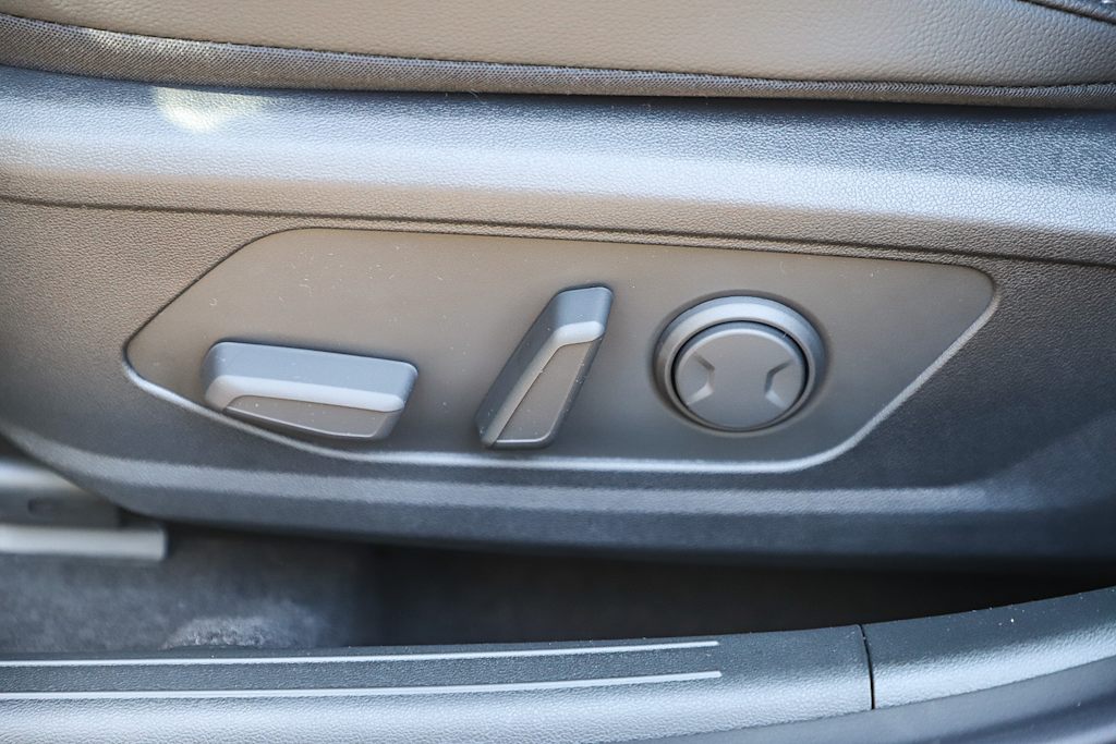 Thumbnail: 2026 Hyundai Elantra - 26