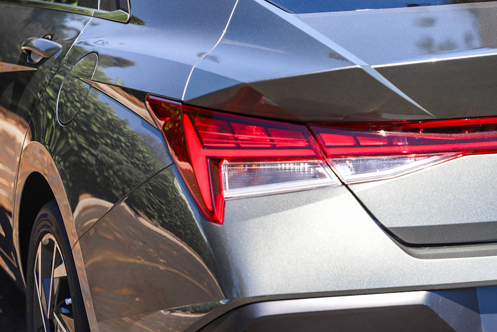 Thumbnail: 2026 Hyundai Elantra - 22