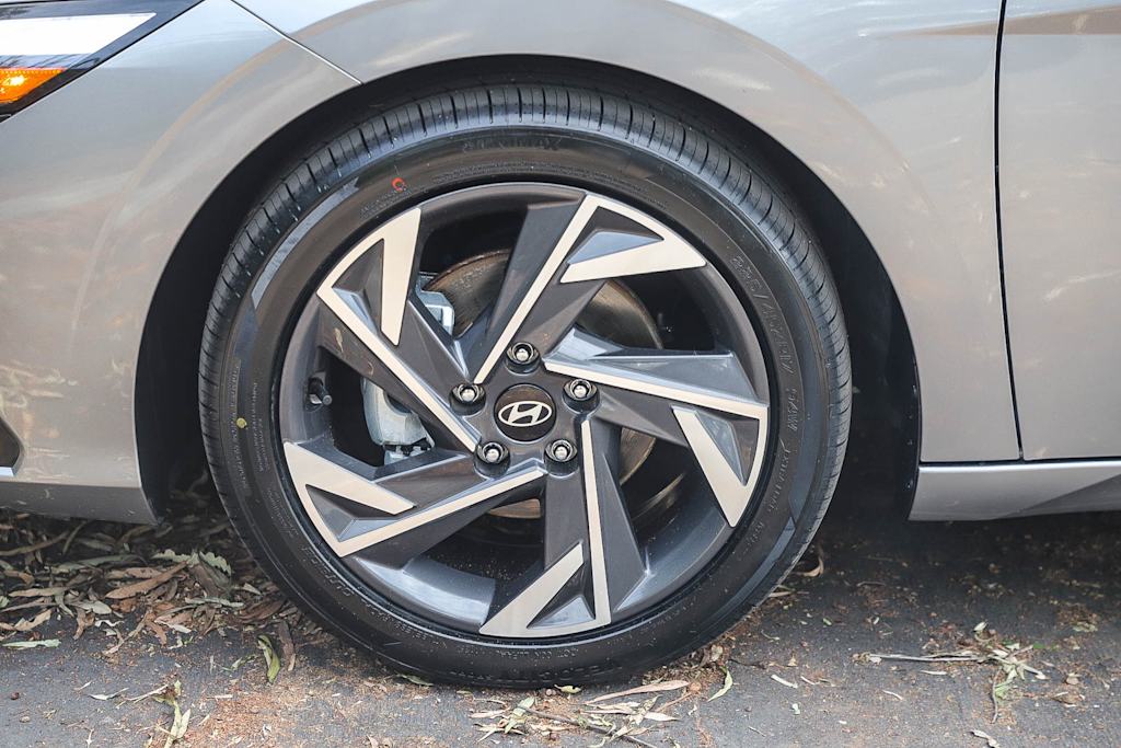 Thumbnail: 2024 Hyundai Elantra - 6