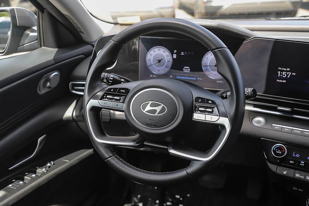 Thumbnail: 2024 Hyundai Elantra - 8