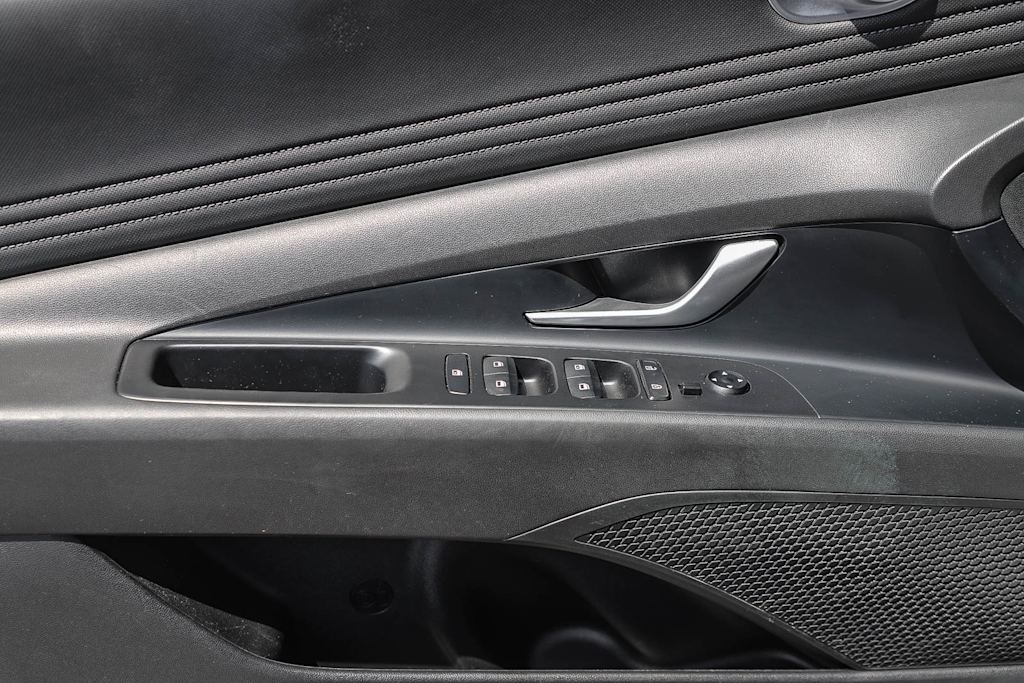 Thumbnail: 2024 Hyundai Elantra - 25