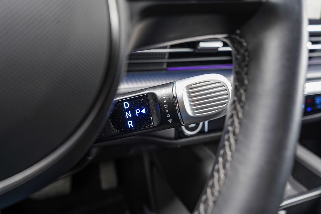 Thumbnail: 2024 Hyundai Ioniq 6 - 25