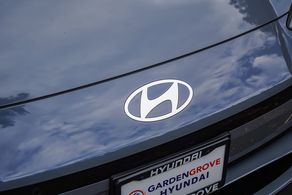 Thumbnail: 2024 Hyundai Ioniq 6 - 20