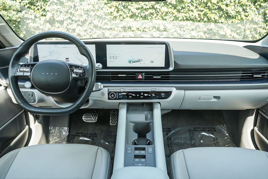 Thumbnail: 2023 Hyundai Ioniq 6 - 2