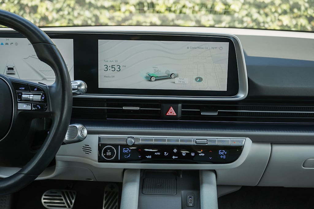 Thumbnail: 2023 Hyundai Ioniq 6 - 12