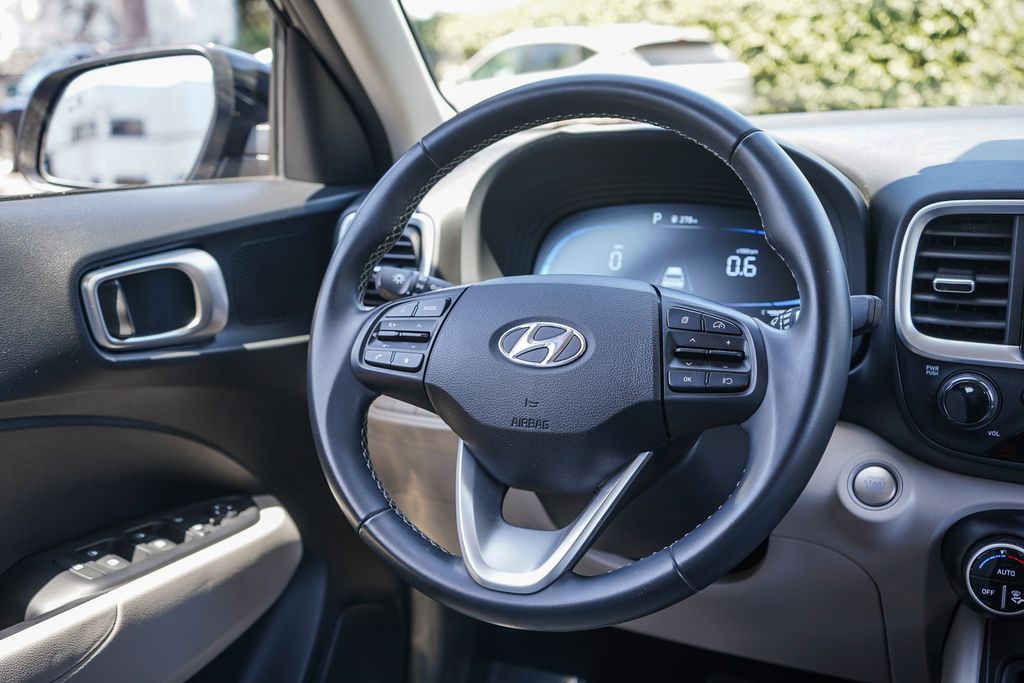 Thumbnail: 2024 Hyundai Venue - 8
