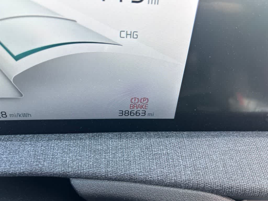 Thumbnail: 2023 Kia EV6 - 5