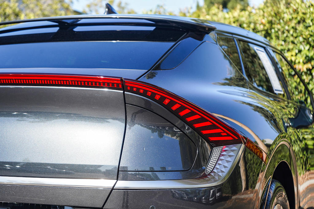 Thumbnail: 2024 Kia EV6 - 20