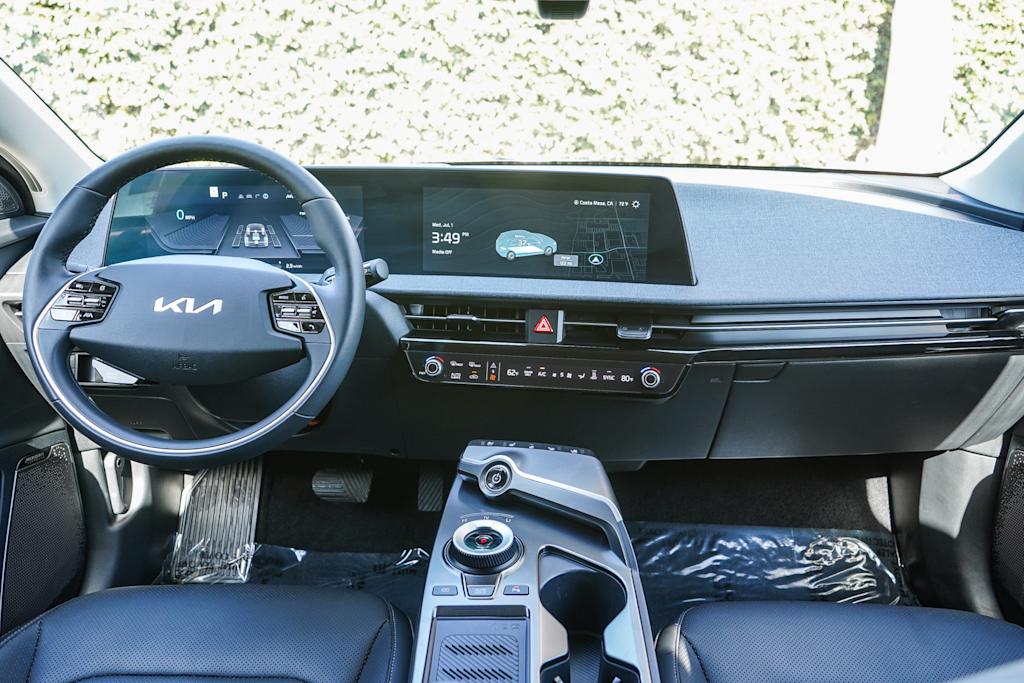 Thumbnail: 2024 Kia EV6 - 2