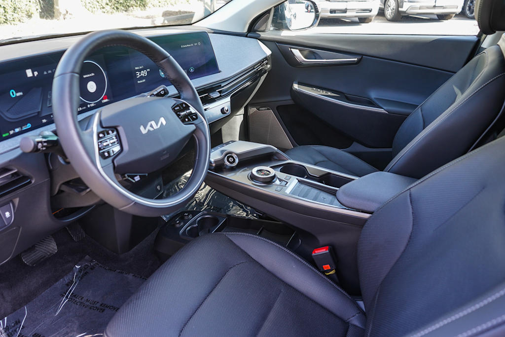 Thumbnail: 2024 Kia EV6 - 13