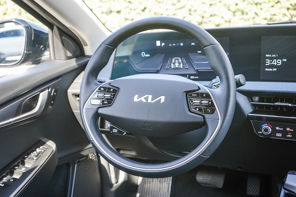 Thumbnail: 2024 Kia EV6 - 9