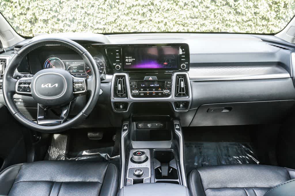 Thumbnail: 2023 Kia Sorento - 2