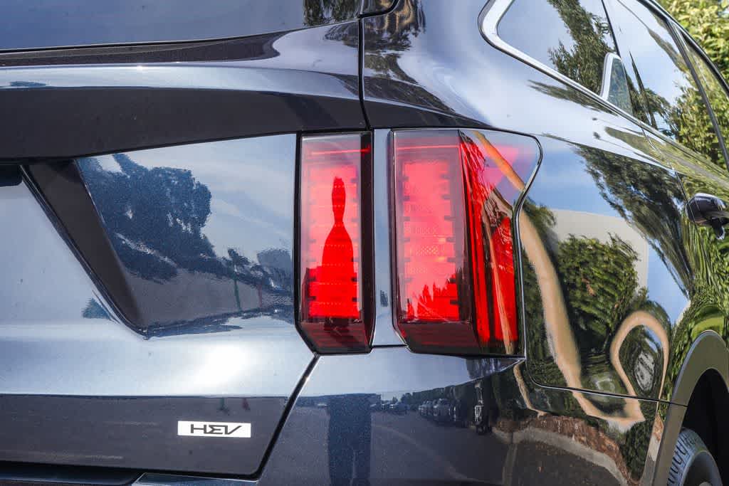 Thumbnail: 2023 Kia Sorento - 20