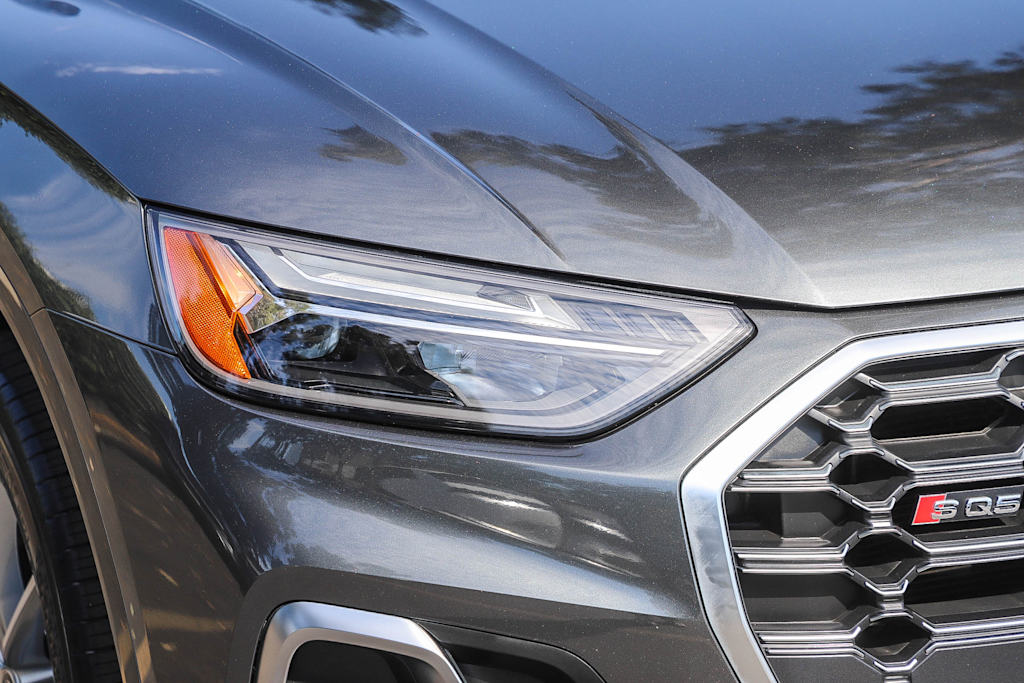 Thumbnail: 2022 Audi SQ5 - 18