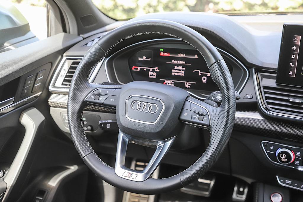 Thumbnail: 2022 Audi SQ5 - 8