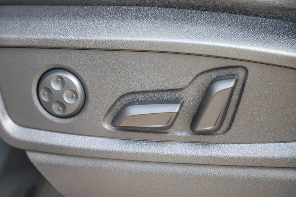 Thumbnail: 2022 Audi SQ5 - 26