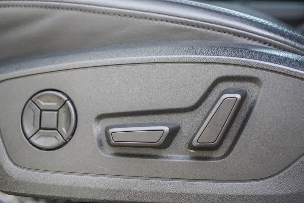 Thumbnail: 2023 Audi Q3 - 26