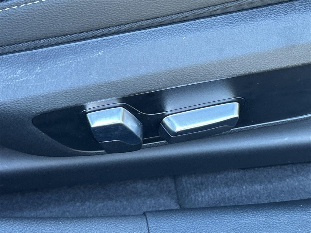 Thumbnail: 2023 BMW i4 - 47