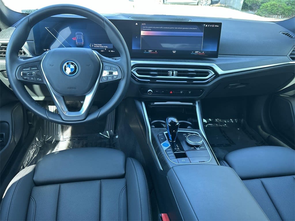 Thumbnail: 2023 BMW i4 - 2