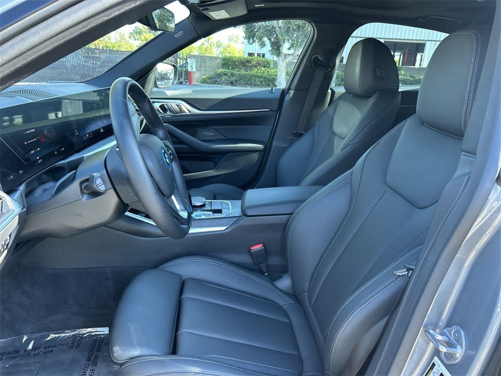 Thumbnail: 2023 BMW i4 - 10