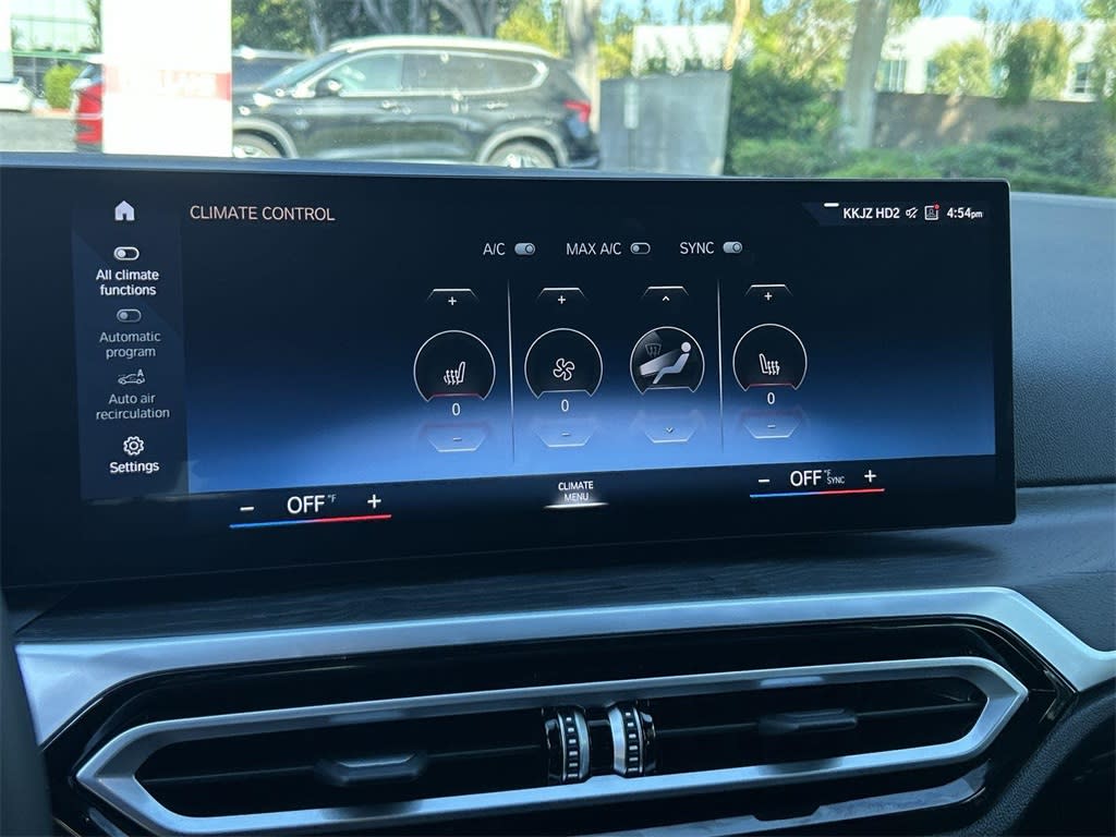 Thumbnail: 2023 BMW i4 - 34