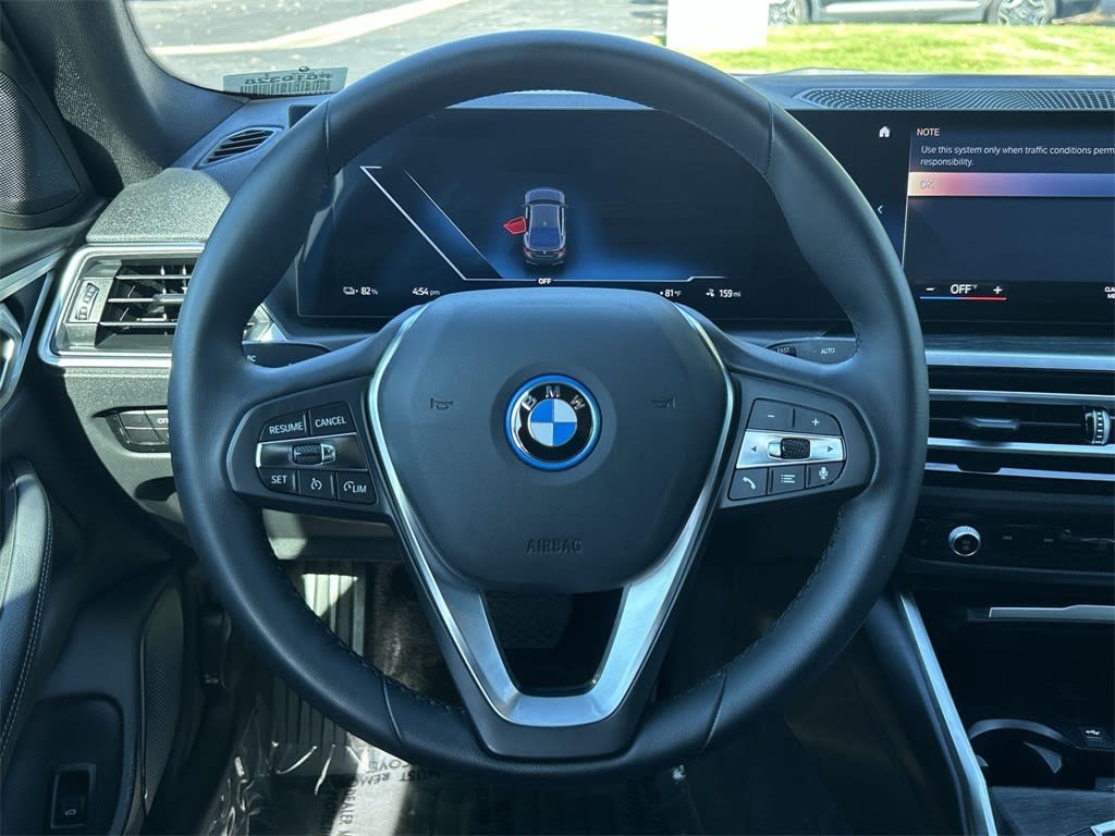 Thumbnail: 2023 BMW i4 - 9