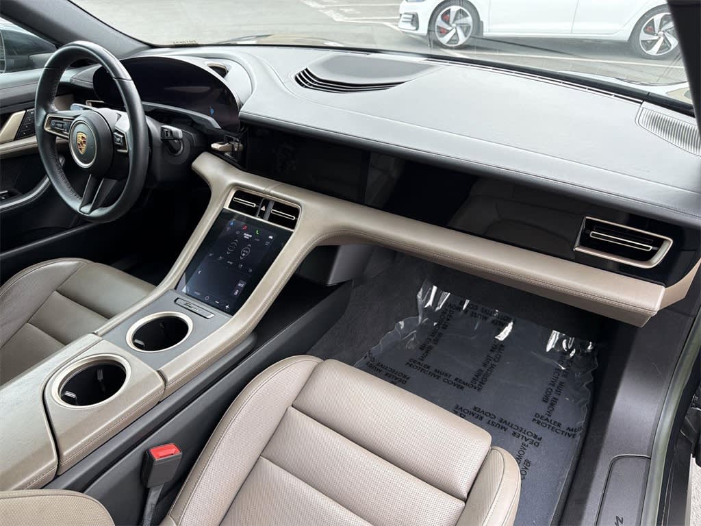 Thumbnail: 2022 Porsche Taycan - 12