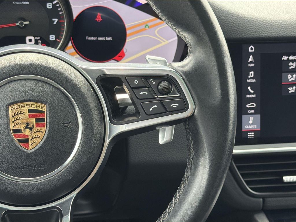 Thumbnail: 2019 Porsche Cayenne - 24