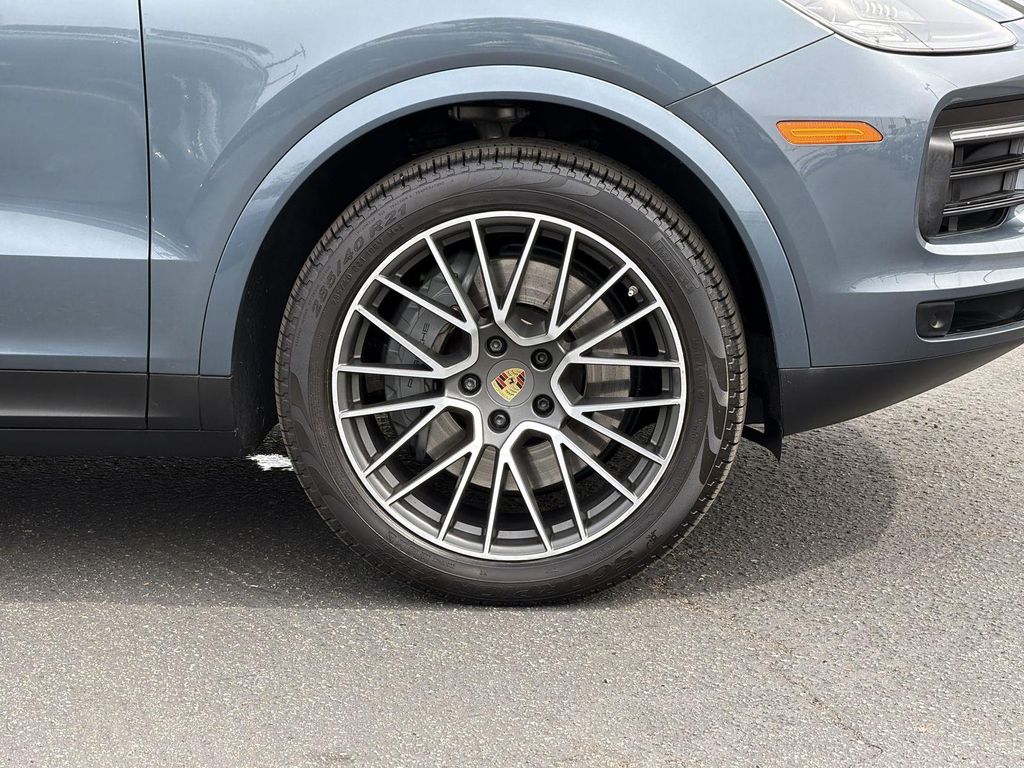 Thumbnail: 2019 Porsche Cayenne - 8