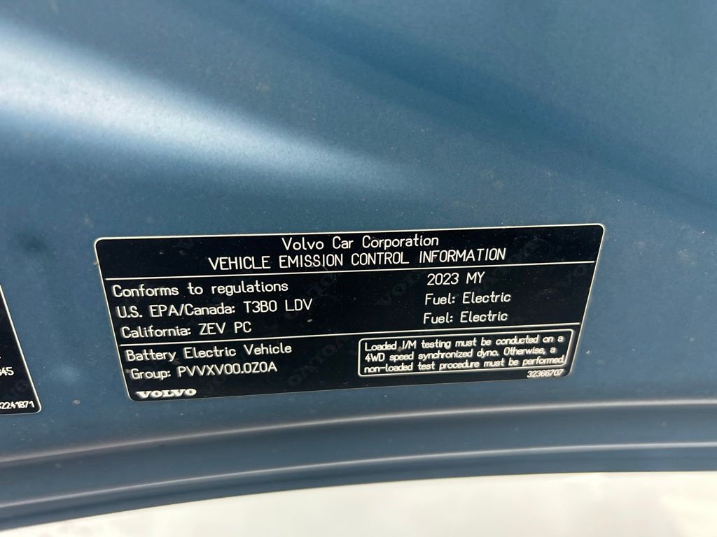 Thumbnail: 2023 Volvo C40 - 7