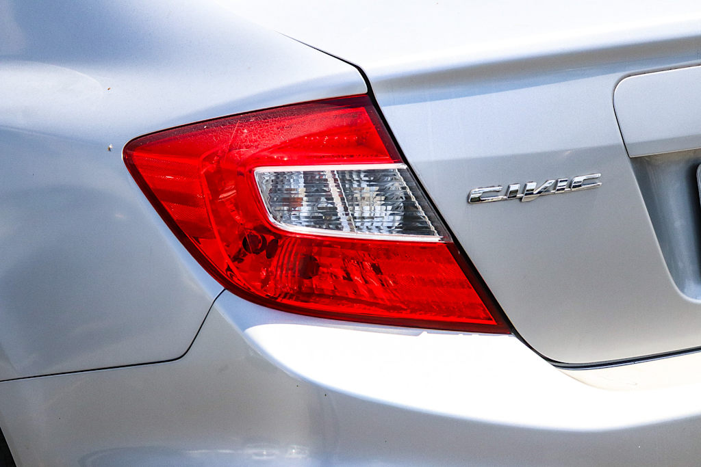 Thumbnail: 2012 Honda Civic - 18