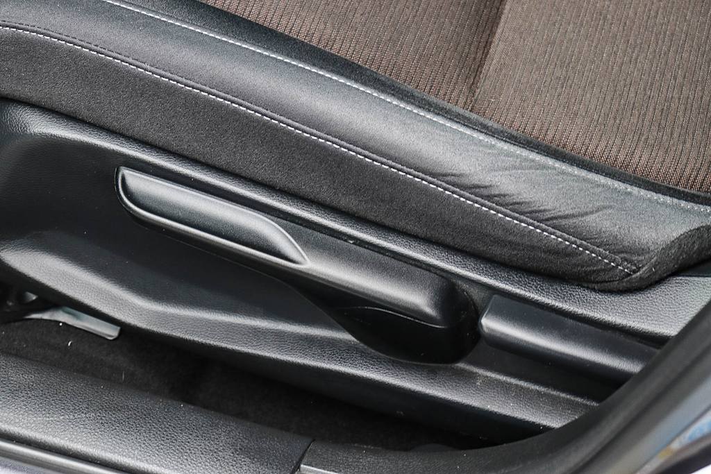 Thumbnail: 2019 Honda Insight - 29
